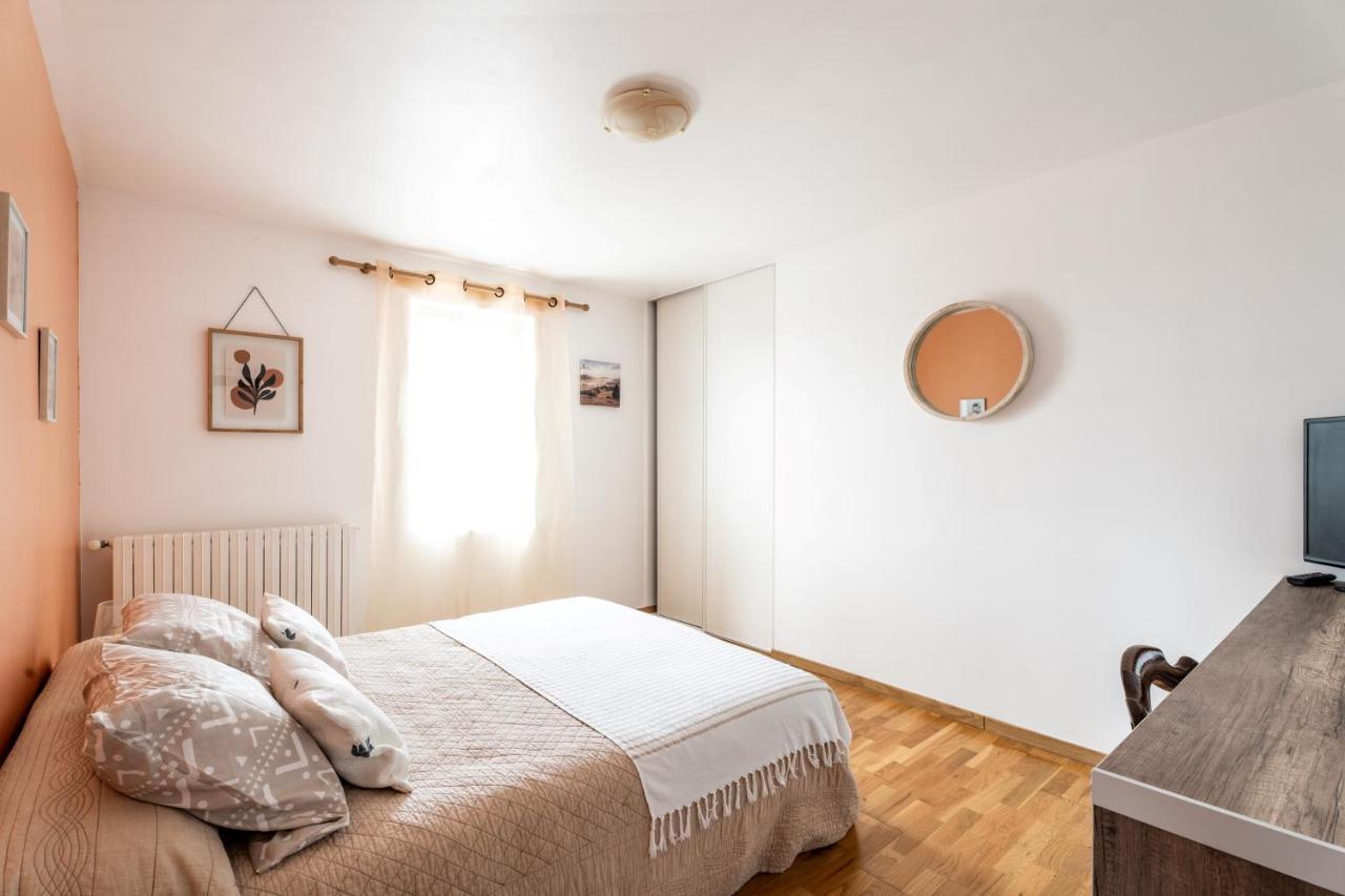 T2 cosy avec parking toute commodité Saugnac-et-Cambran Extérieur photo