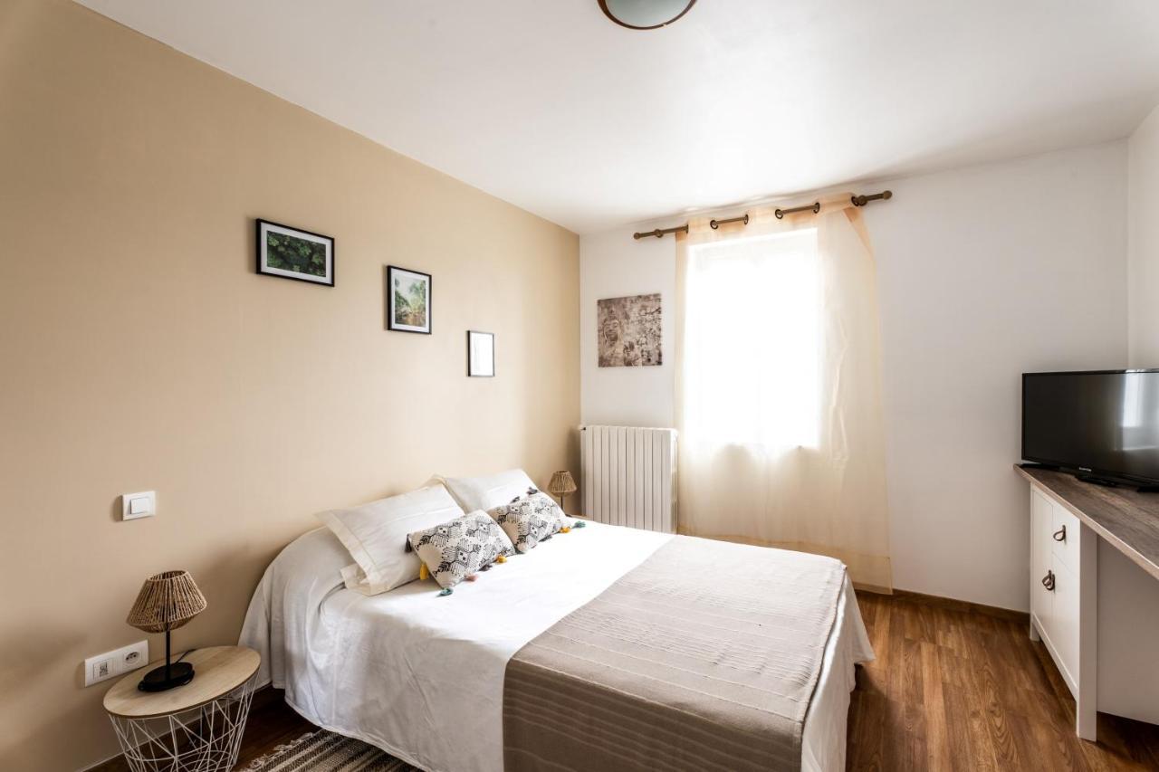 T2 cosy avec parking toute commodité Saugnac-et-Cambran Extérieur photo